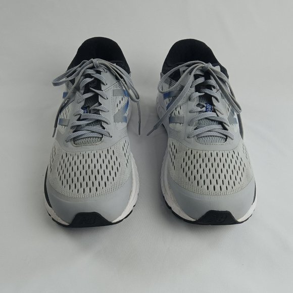 New Balance Men's Running Sneakers. - Picture 2 of 9